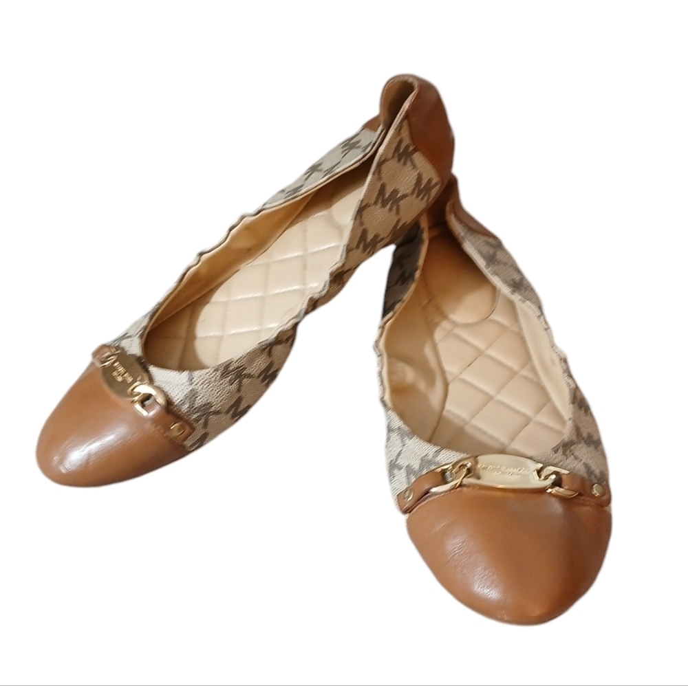 Micheal Kors Joyce Ballet Flat Brown and Tan Signature MK Print Size 7